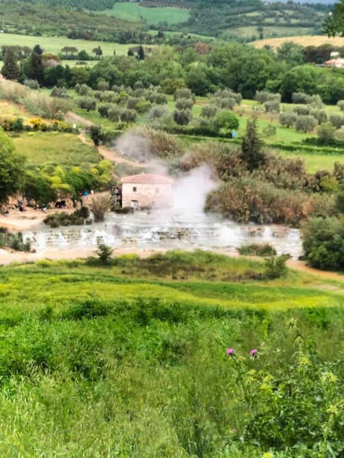 Vila Casa Maira In Centro A Saturnia Exteriér fotografie